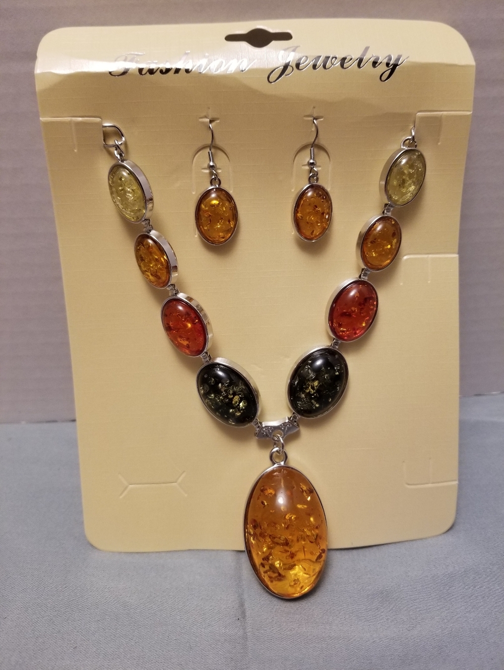 NEW WITH TAGS Multi-Color Amber Oval Pendant Necklace and Earring Set